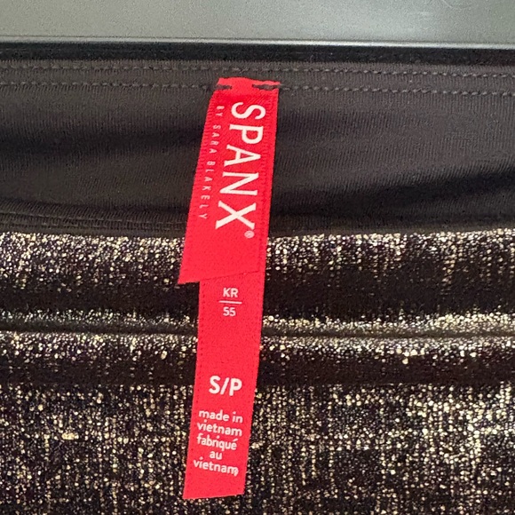 NWT SPANX Velvet Shine Leggings Size Small - Picture 4 of 8